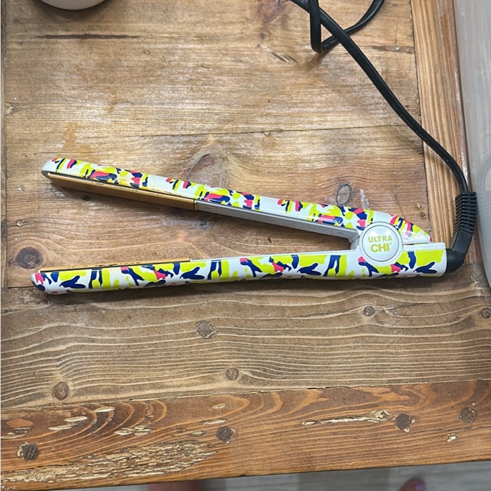 Chi 1” Flat Iron Straightener - Playful Yellow Pattern